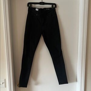 🖤 Gap Women’s Classic Black Skinny Low Rise Legging Jeans